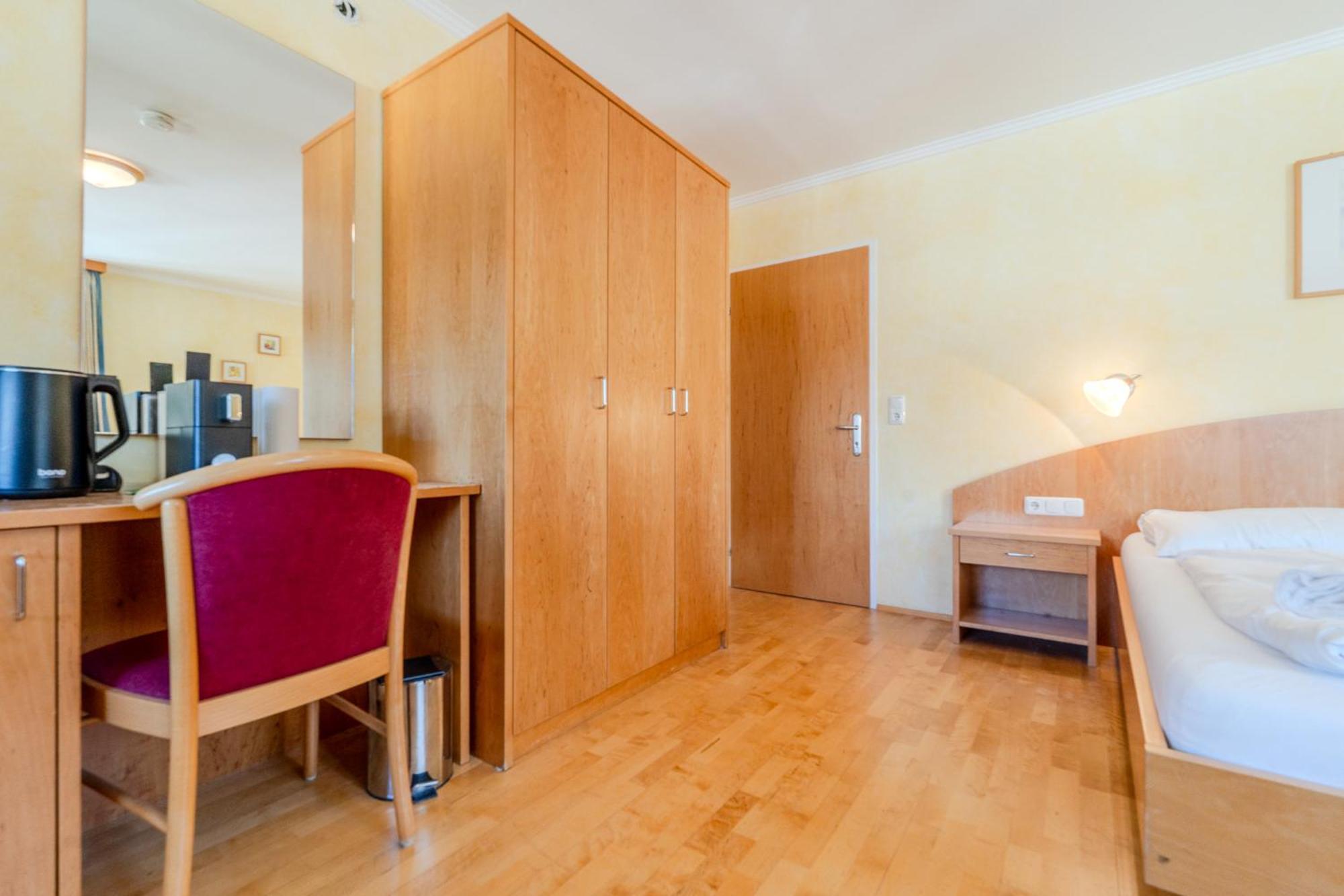 Whats-App Self-Check-In - Villa Maria Theresia Bad Goisern Rom bilde