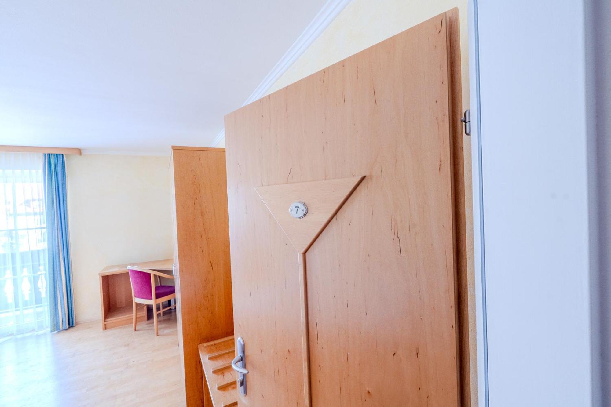 Whats-App Self-Check-In - Villa Maria Theresia Bad Goisern Rom bilde