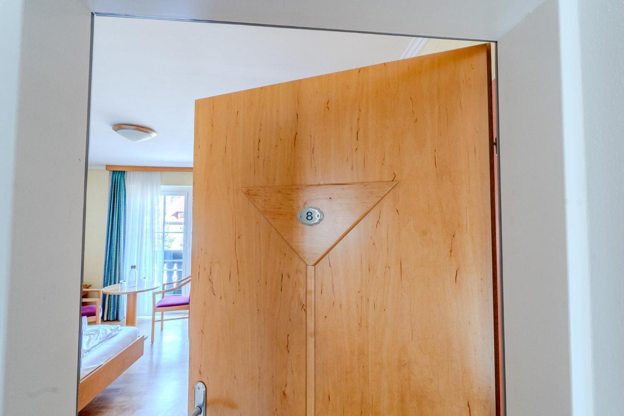 Whats-App Self-Check-In - Villa Maria Theresia Bad Goisern Rom bilde