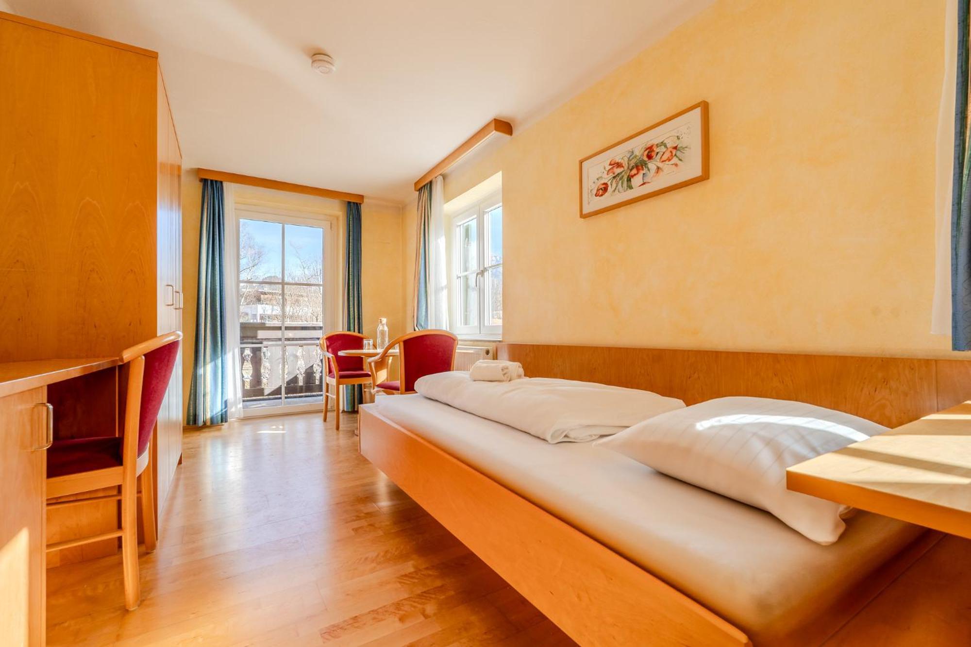 Whats-App Self-Check-In - Villa Maria Theresia Bad Goisern Rom bilde